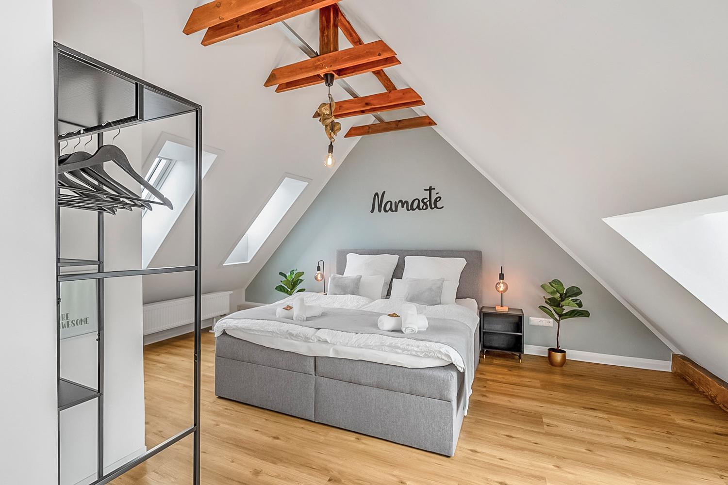 Namaste Homes - Ferienwohnung Mit Dachterrasse Bad Windsheim Exterior photo